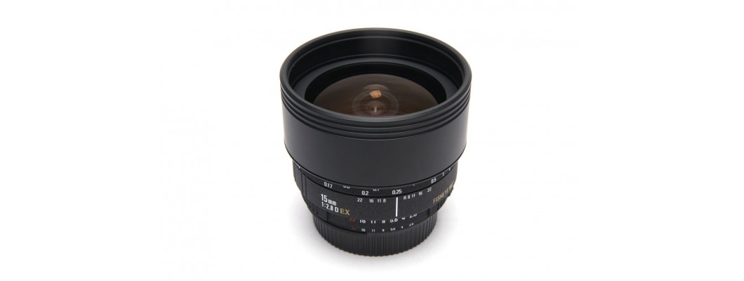 移除遮光罩的 Sigma 15mm 搭配 Nexus 最小尺寸 NF15 鏡頭罩